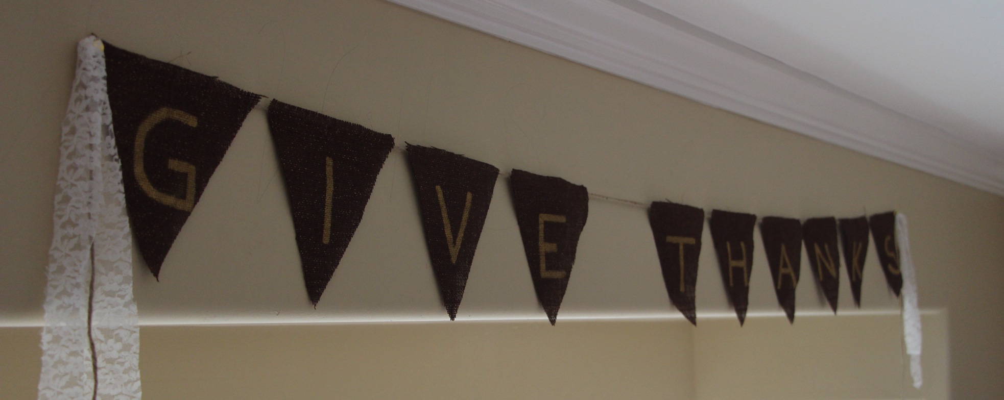 DIY Burlap Bunting via Needles + Leaves :: Thanksgiving Decorations :: Succulents :: Home Decor